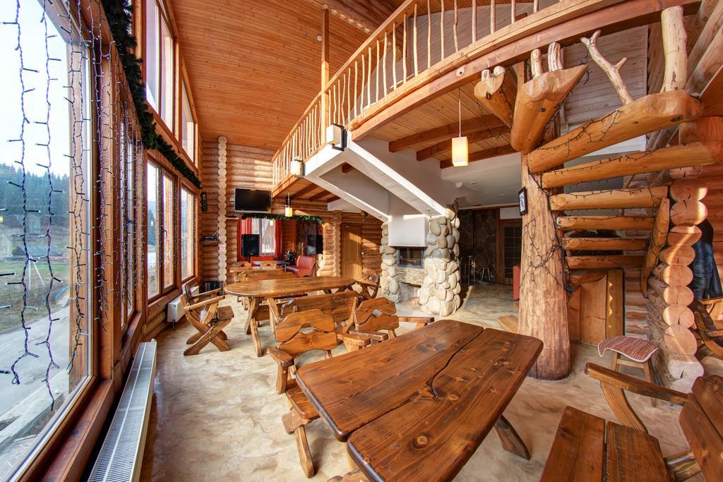 Hotel Bereg บูโคเวล ภายนอก รูปภาพ