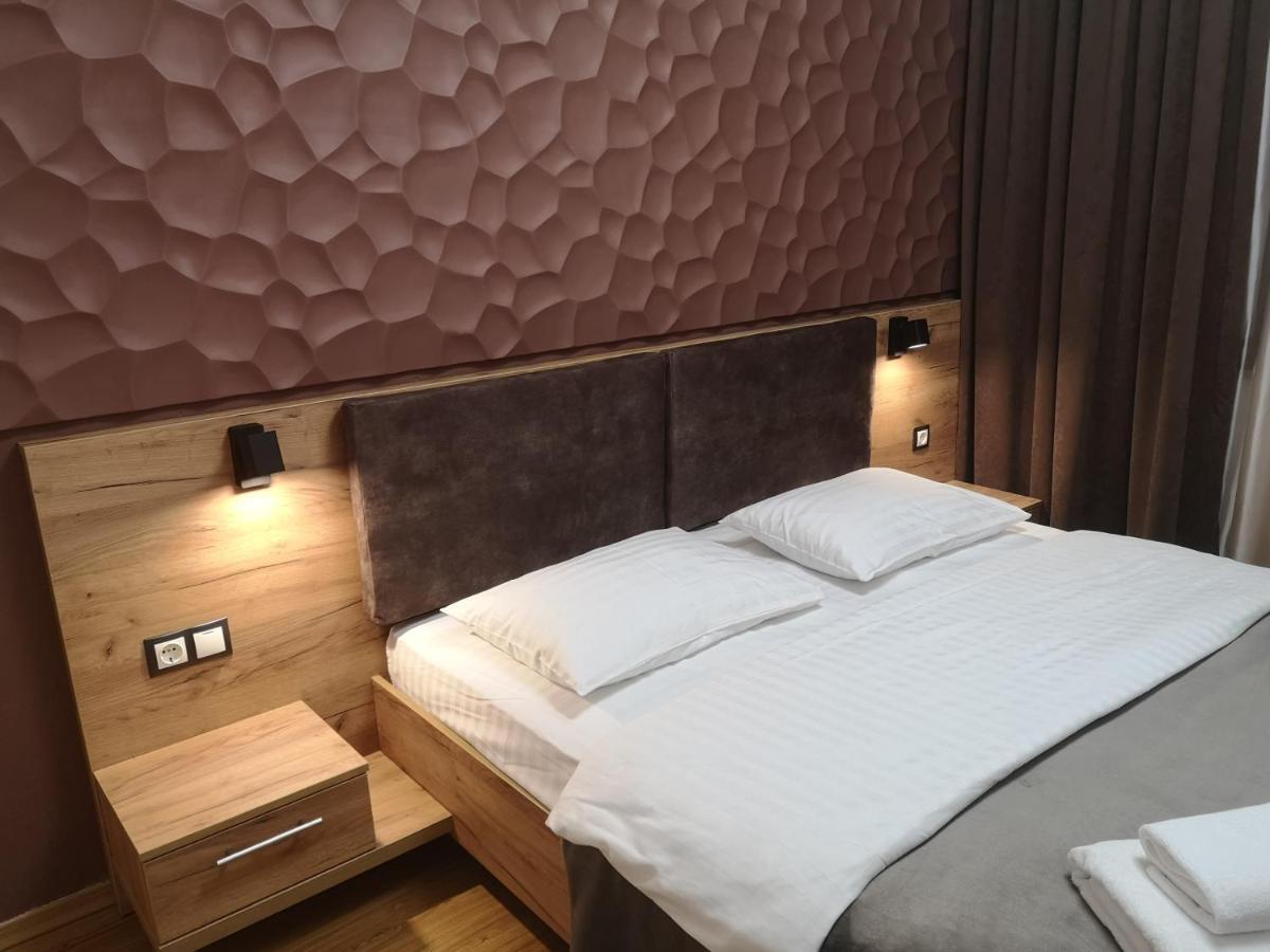 Hotel Bereg บูโคเวล ภายนอก รูปภาพ