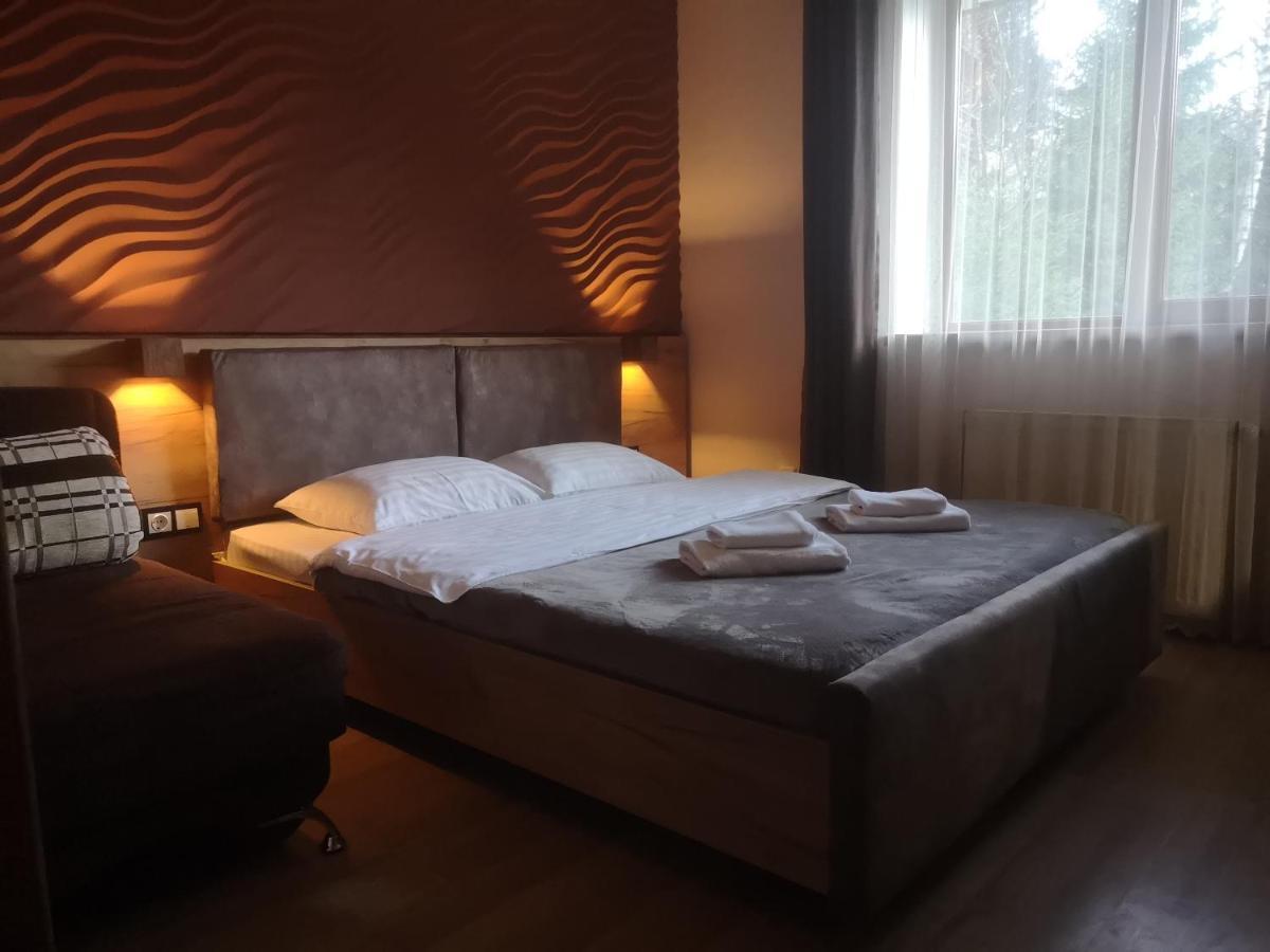 Hotel Bereg บูโคเวล ภายนอก รูปภาพ